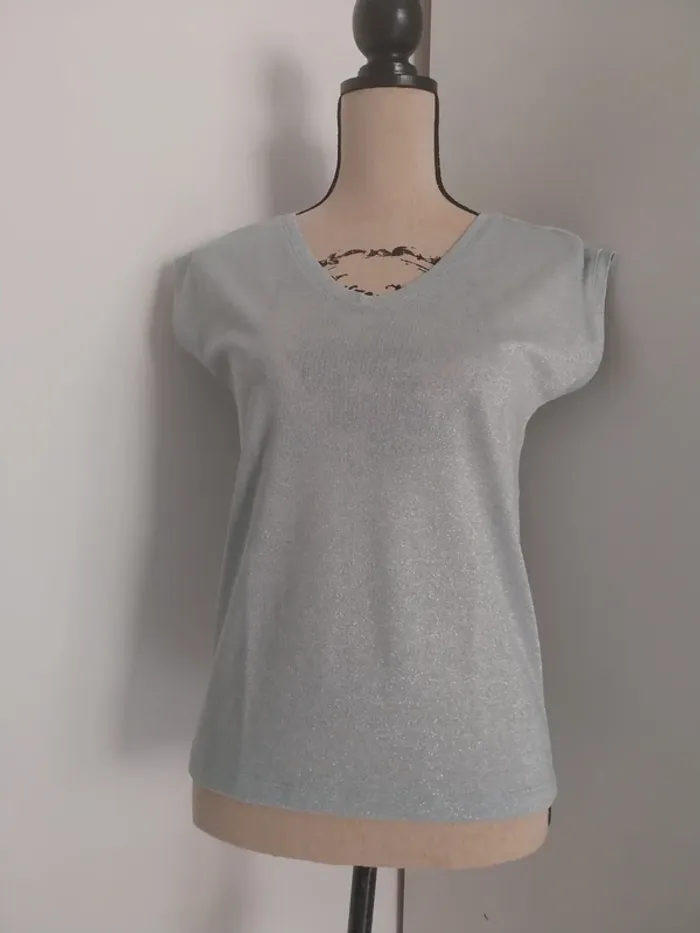 Top brillant T.XS. " Only " - photo numéro 2