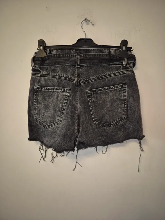 Short Tally Weilj - photo numéro 2
