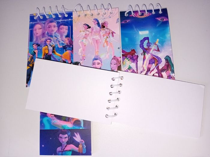 Lot 5 carnets neufs Kpop demon Hunter - photo numéro 3