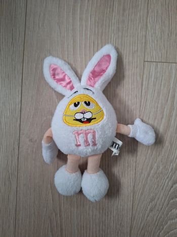 Peluche lapin M&M's