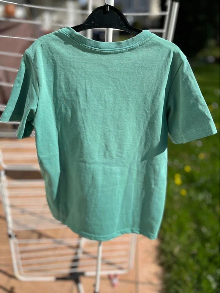 T shirt vert décathlon taille 8 ans - photo numéro 2