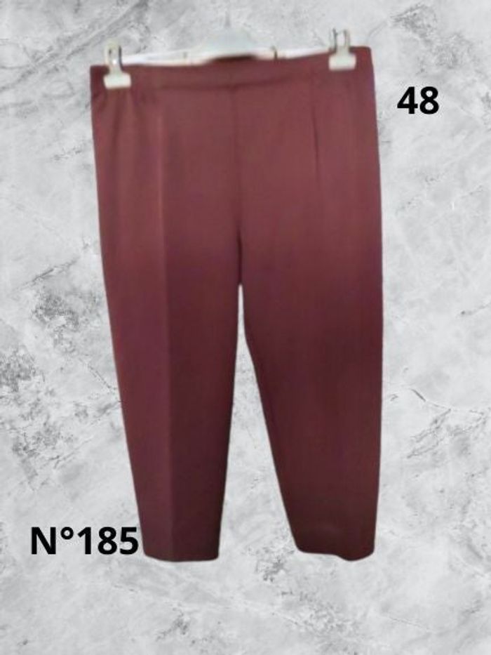 N°185 Pantalon marron T48. Damart.