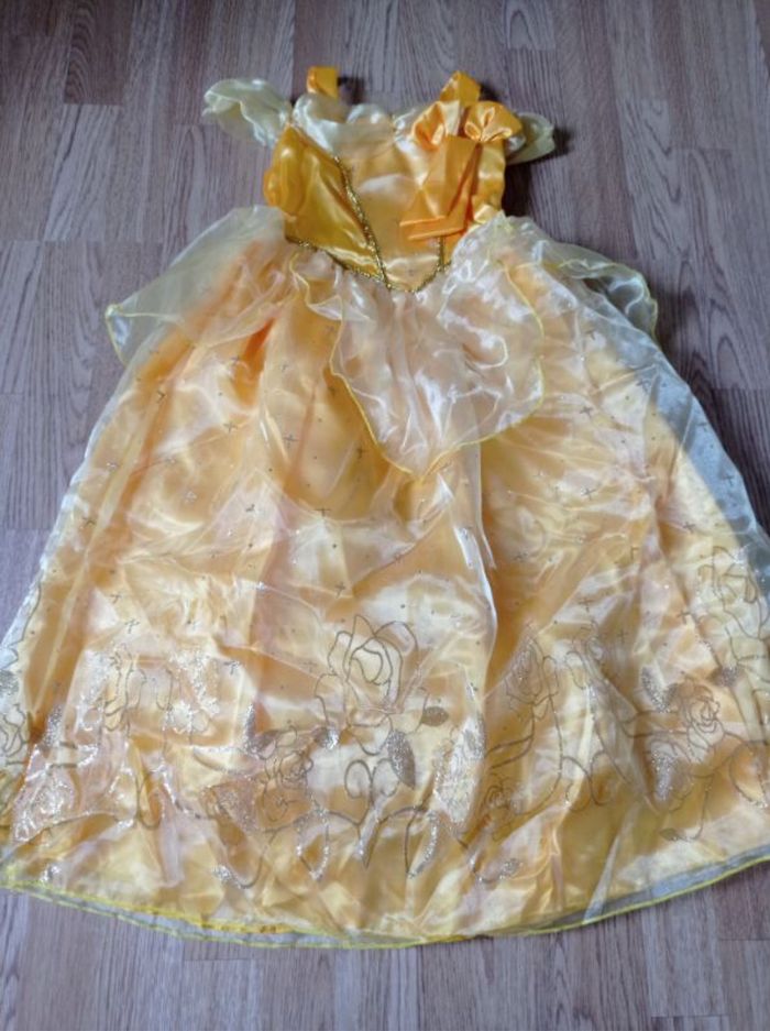 Deguisement robe princesse la belle et la bête et ces accessoires 6ans - photo numéro 4