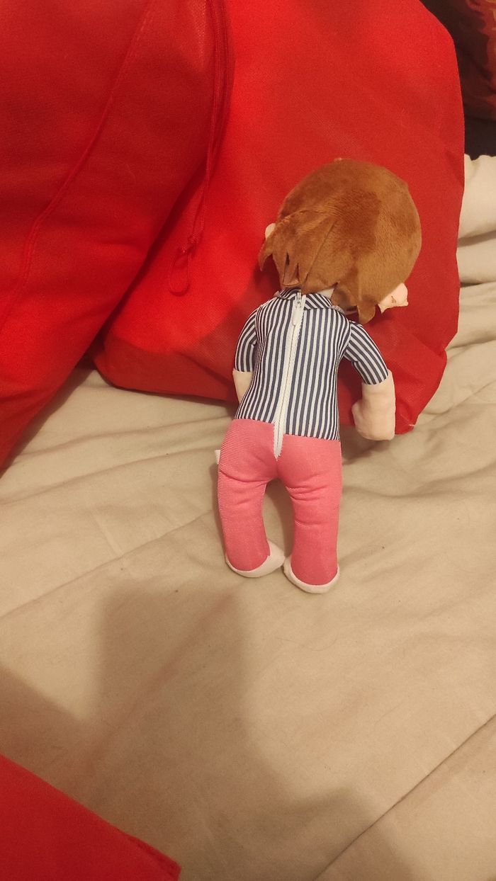 Peluche petite fille - photo numéro 2