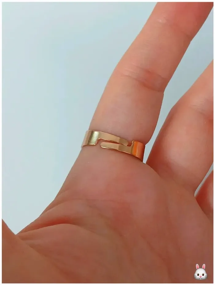 Bague glamour rectangulaire pierre verte et strass brillants - photo numéro 3