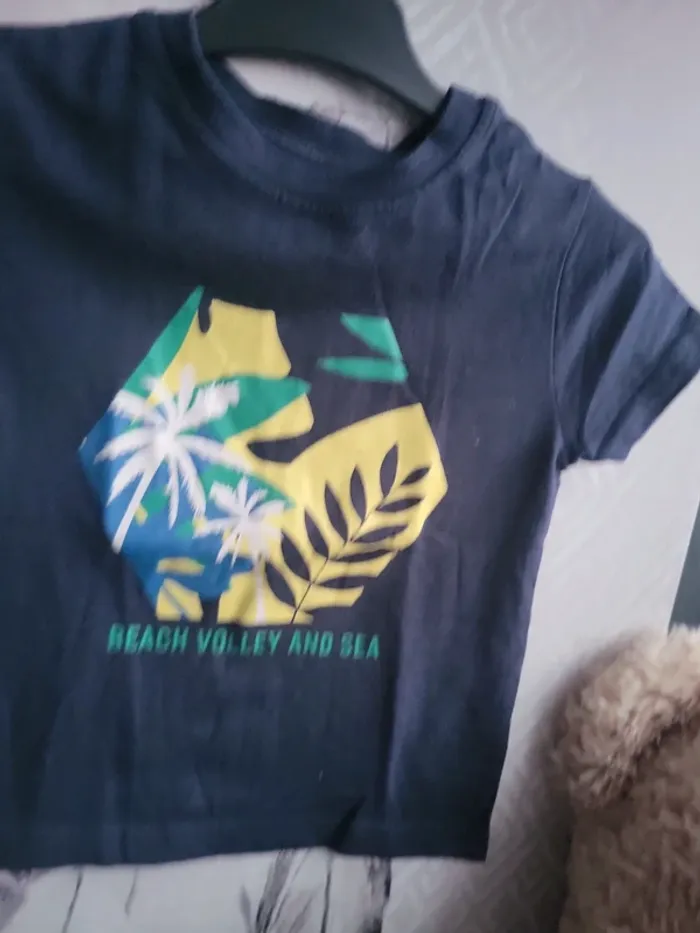 T shirt 3ans - photo numéro 3