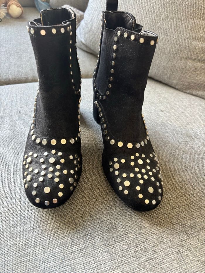 Bottines à clous genre zadig et voltaire - photo numéro 2