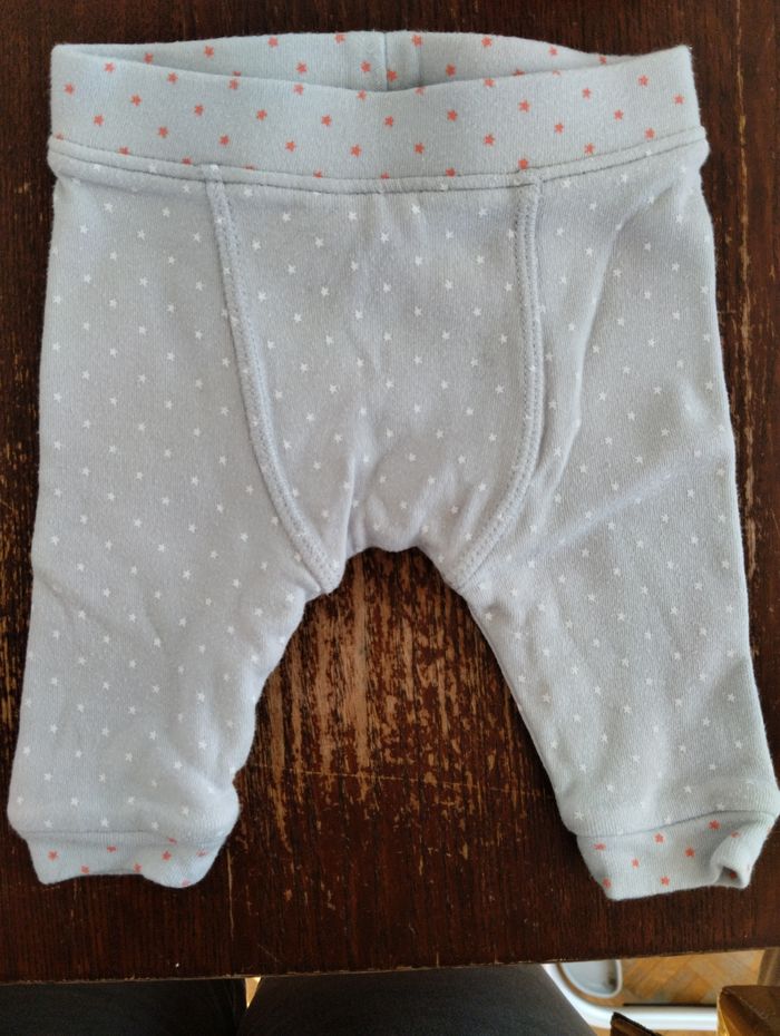 Lot de 4 pantalons fille. 3 mois - photo numéro 3