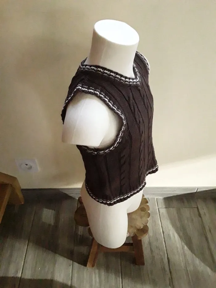 Pull sans manches 4 ans - photo numéro 5