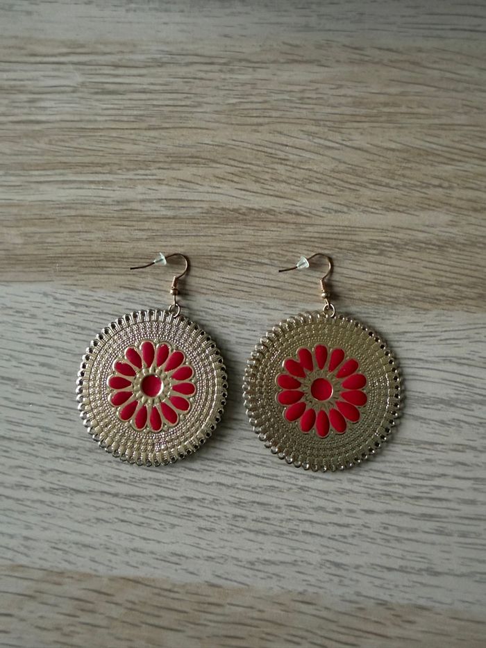 Boucles d'oreilles doré et rouge - photo numéro 2