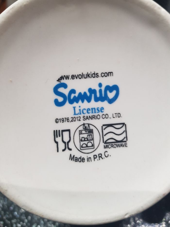 Tasse hello kitty - photo numéro 3