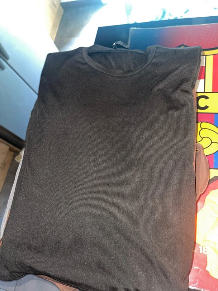 T shirt épaulettes
