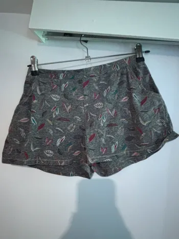 Short gris à motifs feuilles – T. S- 36 Etam
