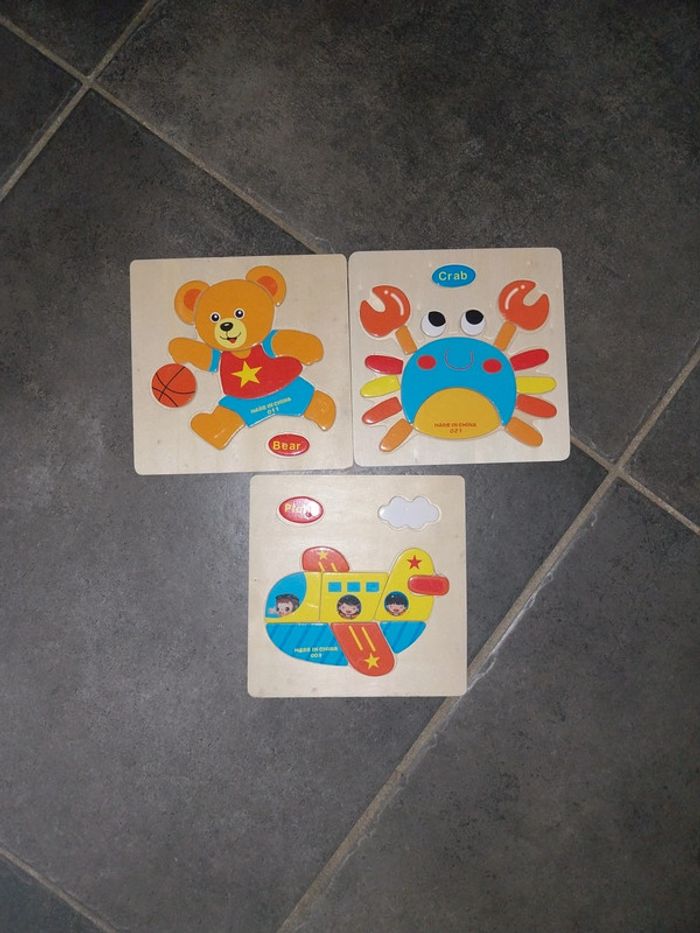 Lot 3 puzzles