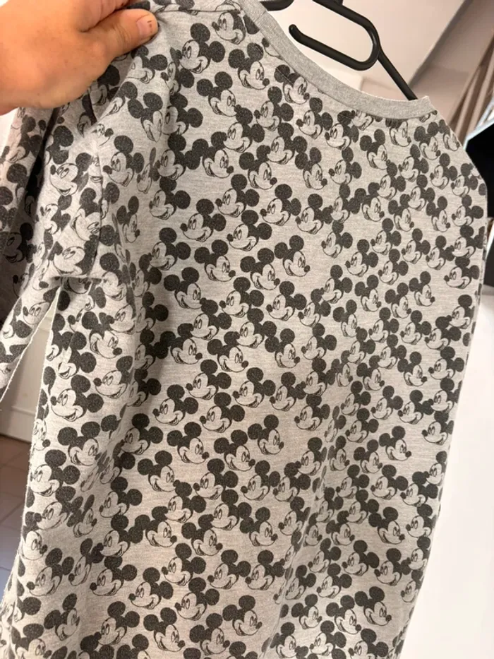 Pull Disney • XS - photo numéro 2