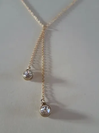 Collier pendentifs doré avec strass