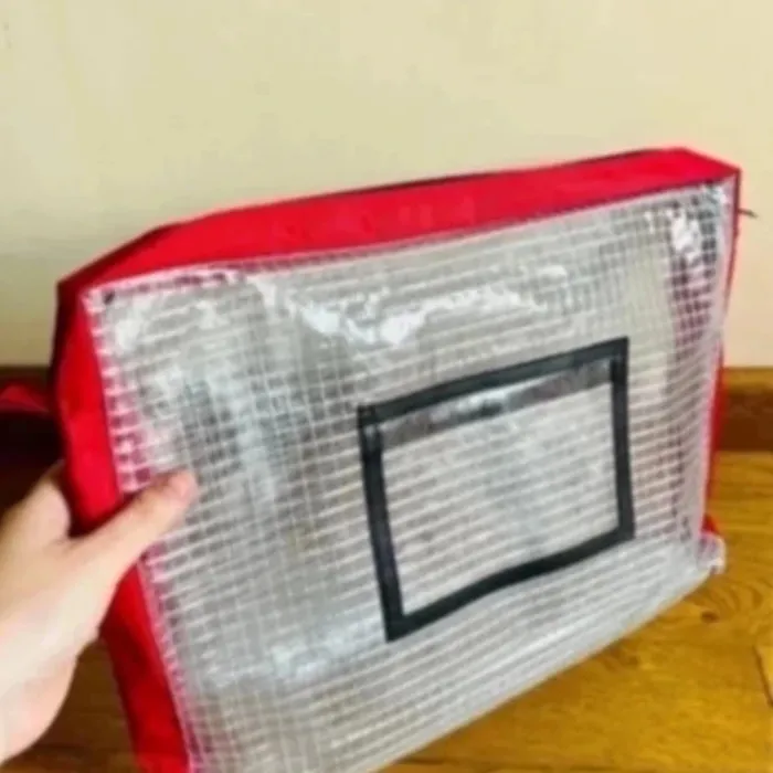 Sublime pochette transparente rouge et noir neuve - photo numéro 4