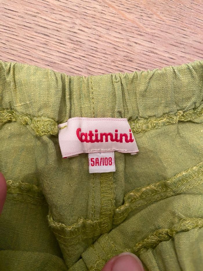 Pantacourt vert brodé neuf Catimini taille 5 ans - photo numéro 3