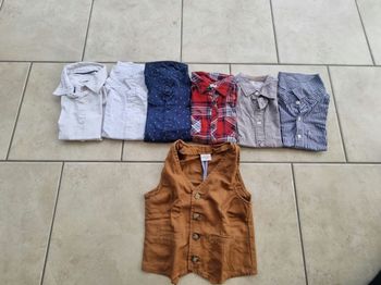 Lot de 6 chemises taille 6 ans et gilet habillé taille 5 ans