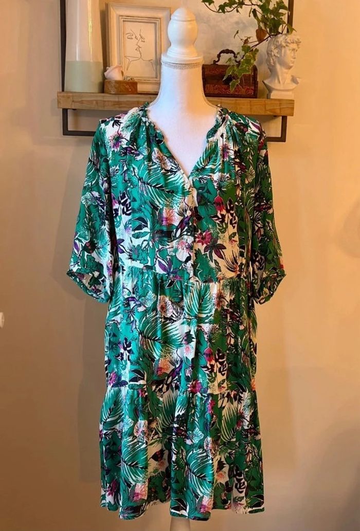 Robe IKKS imprimé fleuri végétal vert – T.42 - photo numéro 2