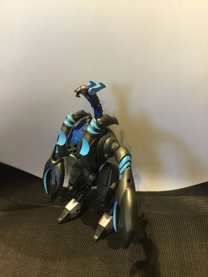 Figurine articulée Bakugan Mechtogan Titan Venexus 20cm robot - photo numéro 2