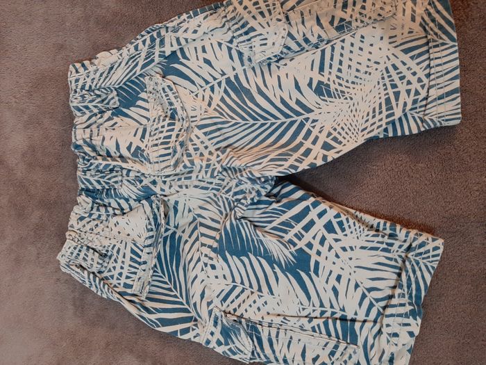 Bermuda blanc et bleu 5ans - photo numéro 2