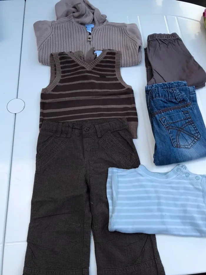 Lot 6 pièces 18 mois