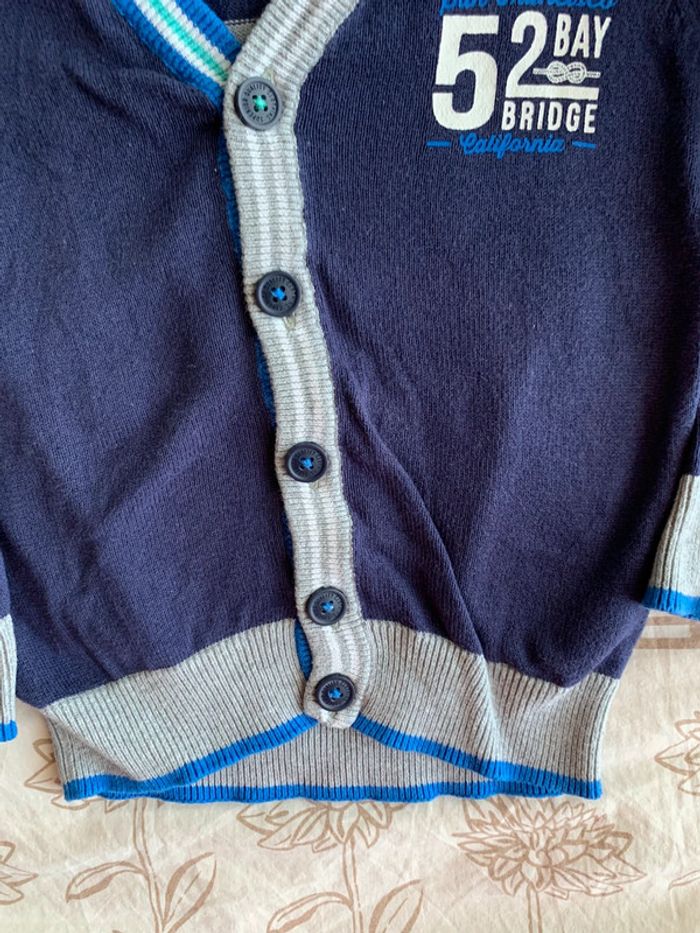Gilet à boutons C&A bleu marine t98 - photo numéro 4