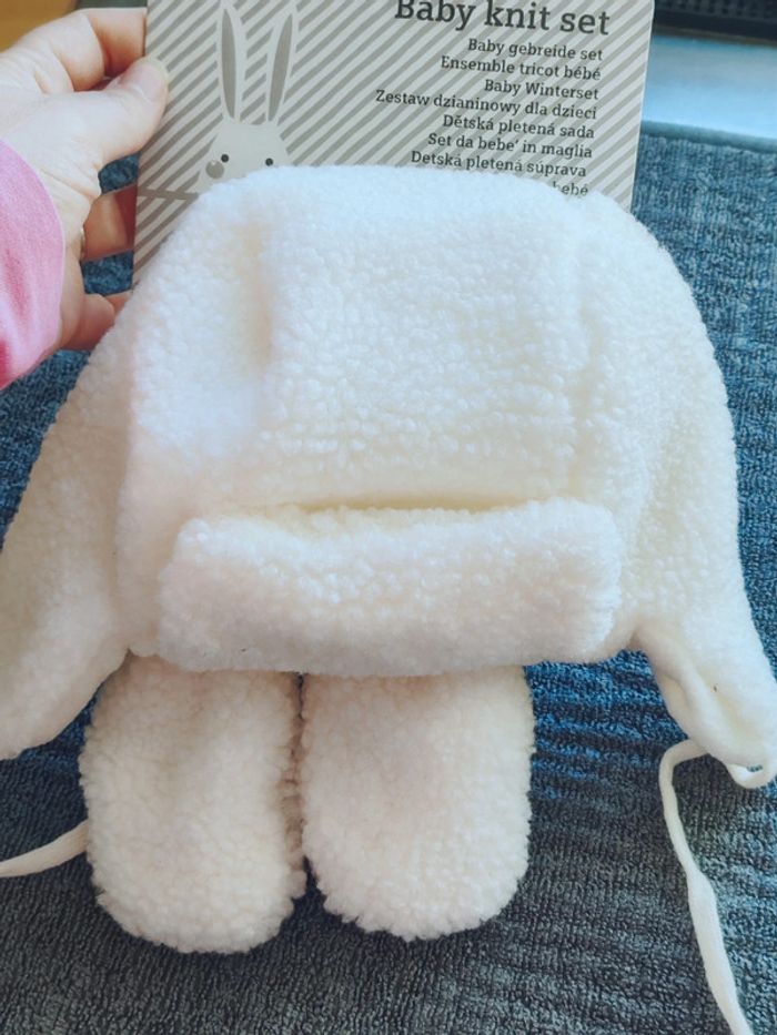 Ensemble bonnet et mouffles - photo numéro 3