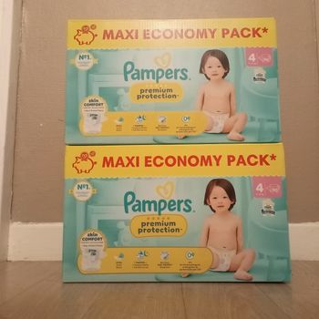 Lot Pampers premium protection taille 4(180 couches)