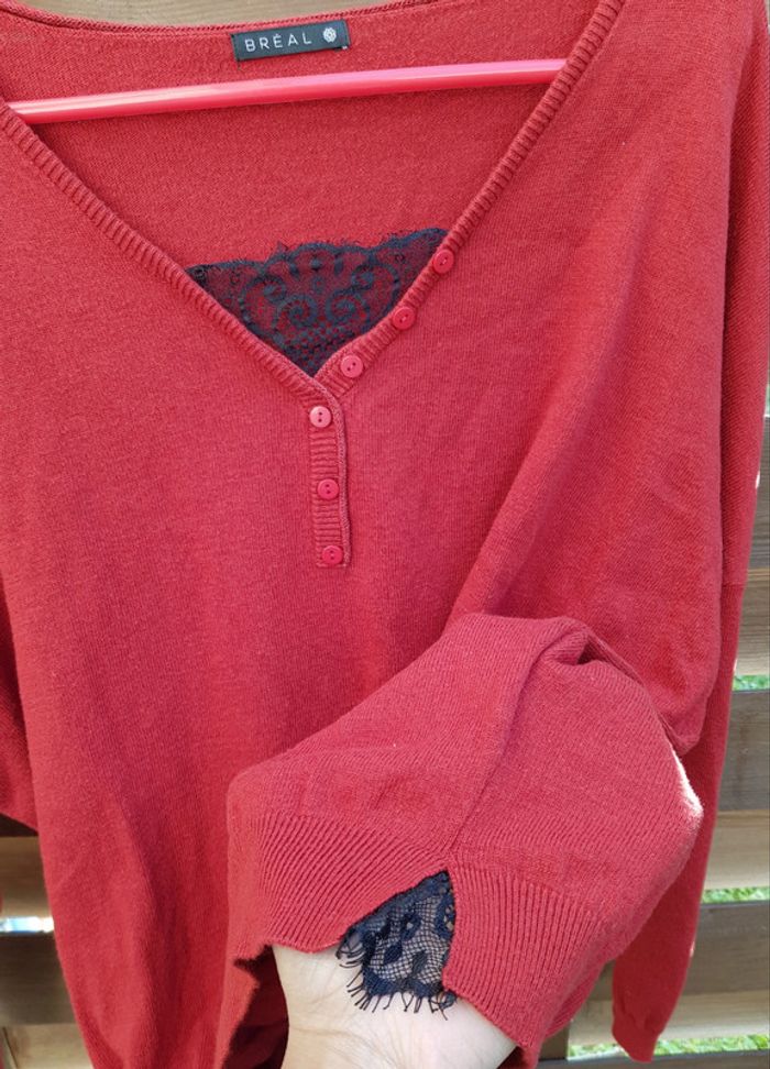 Pull en maille vintage, finition dentelle - photo numéro 2