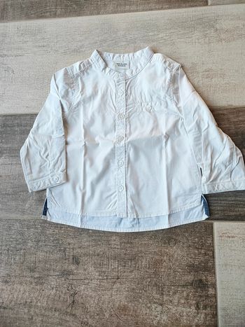 Chemise 18 mois blanche à rayures bleues claires TAO