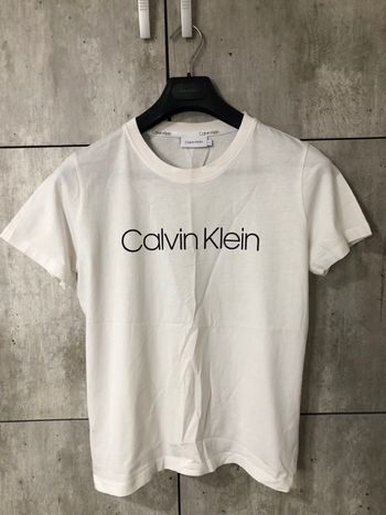 T-shirt Calvin Klein 