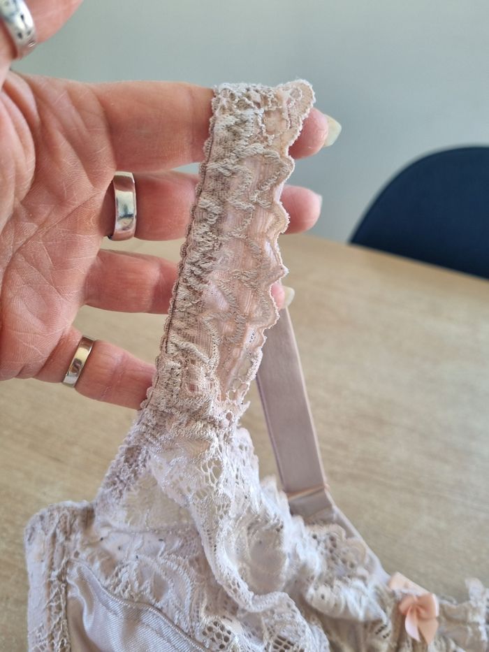 Soutien gorge B ❤️ - photo numéro 4