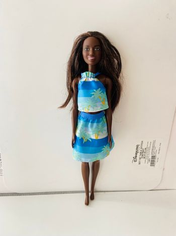 Poupée Barbie noire 
