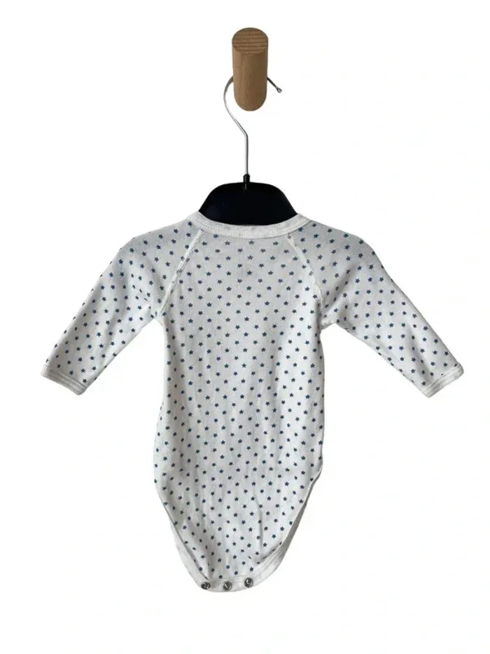 LOT DE 2 bodies manches longues (petites étoiles) - Petit Bateau 1 mois (54cm) - photo numéro 4