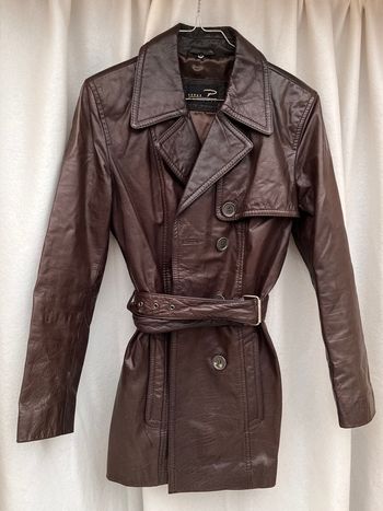 V este en cuir Vintage