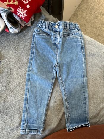 Jeans tape à l’œil