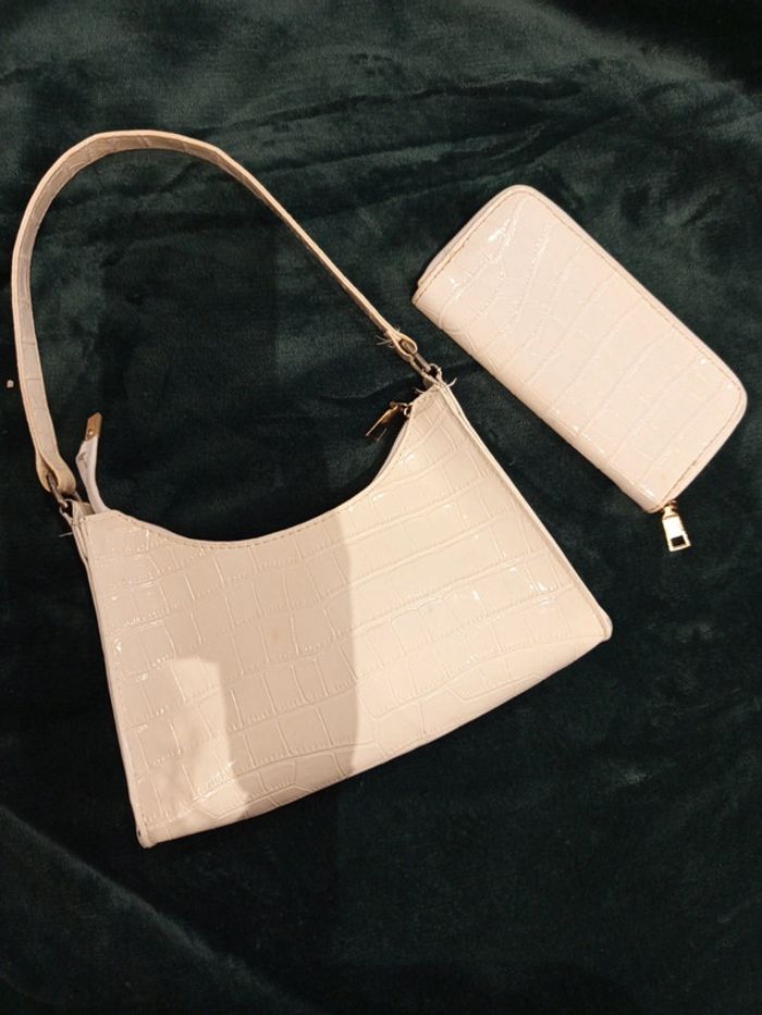 🔝 Lot sac à main et portefeuille porte-monnaie Shein blanc et doré effet croco - photo numéro 2