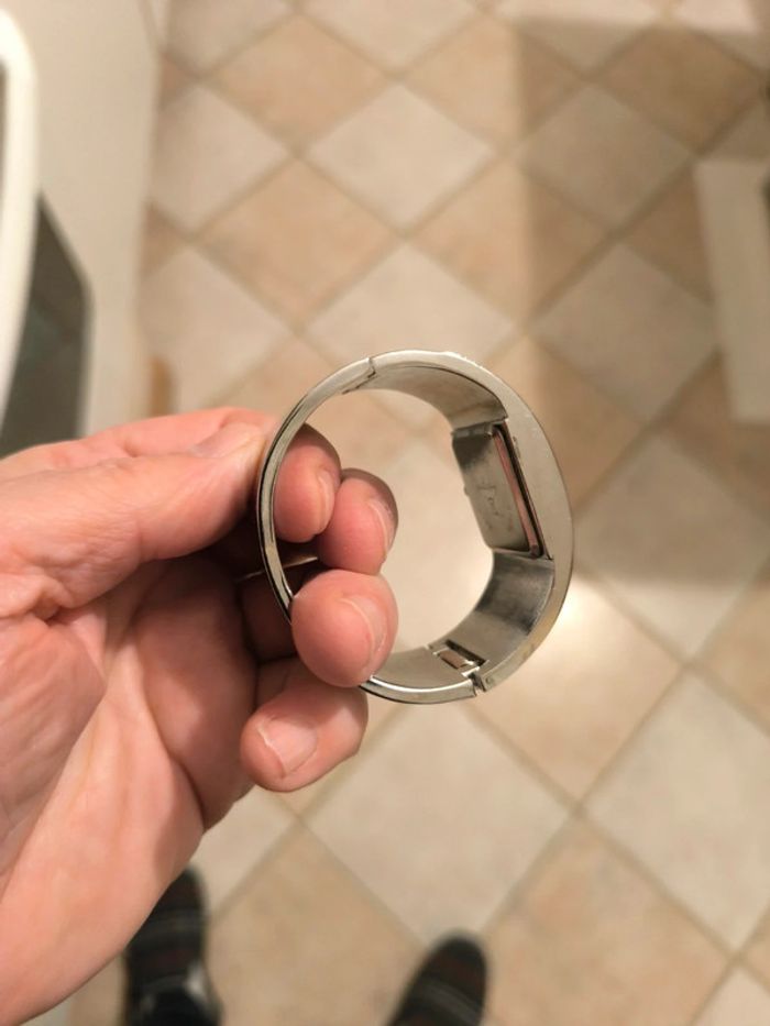 Montre femme
Il faut remettre une pile
Neuve - photo numéro 5