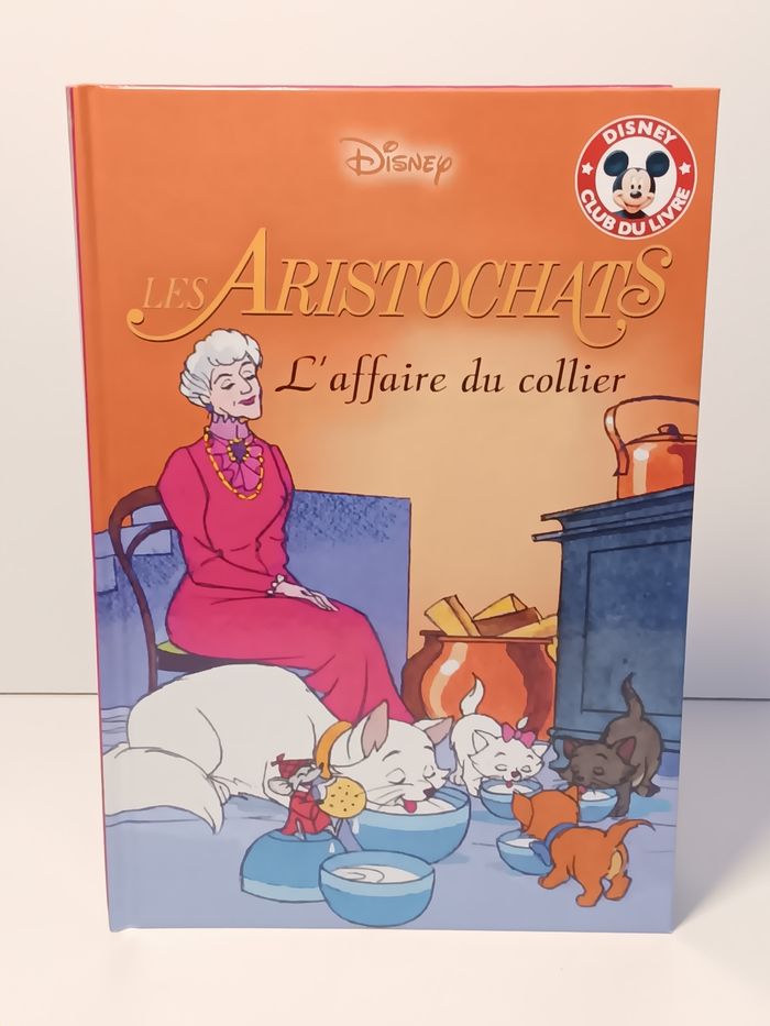 Livre Disney club du livre Les aristochats l'affaire du collier