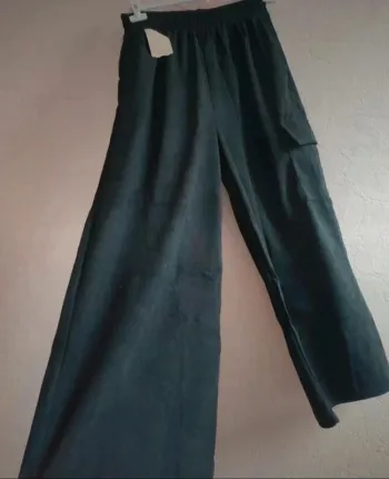 Palazzo  pantaille large  taille 4 / 42 
Avec poches