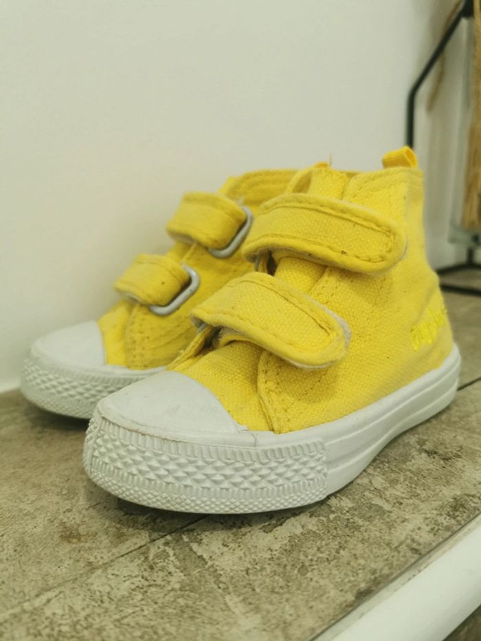 🍃Baskets montantes scratch jaune et blanche taille 20 - photo numéro 5