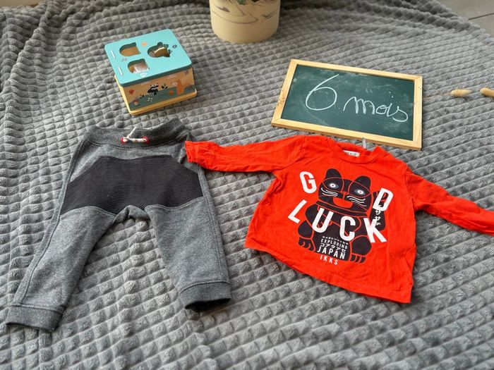 Ensemble ikks, bébé garçon 6 mois (bas de survêtement et tee shirt manches longues ) - photo numéro 2