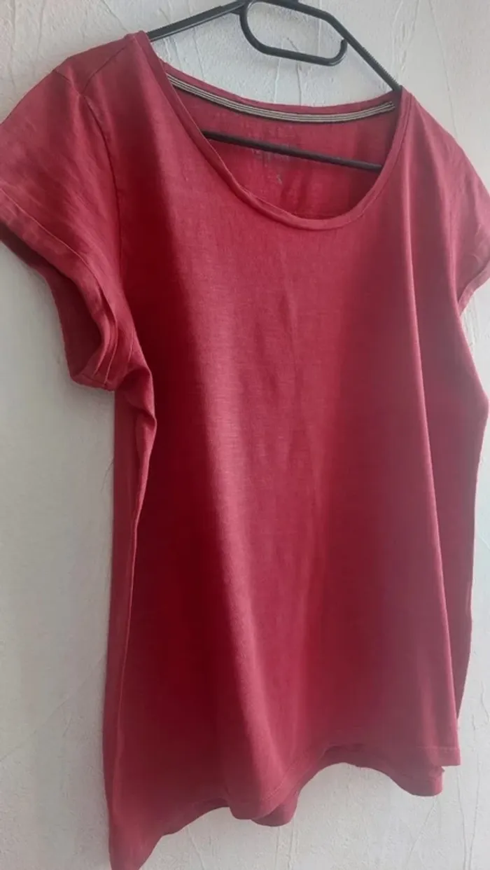 Tee-shirt Taille S - photo numéro 3