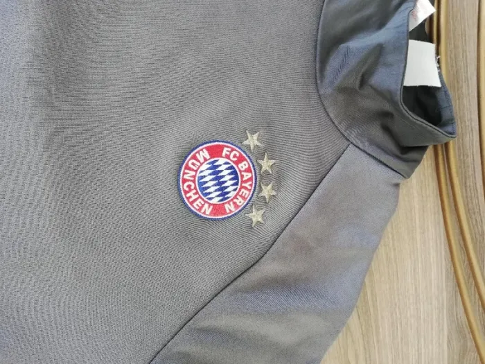 Maillot Bayern Munich 11/12 ans - photo numéro 4