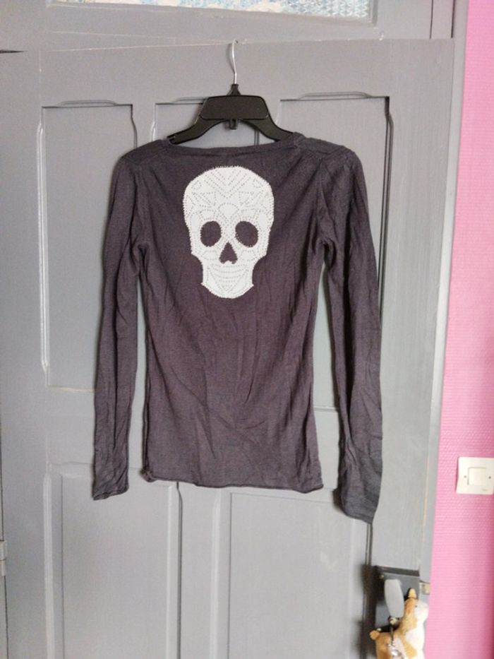 Haut tête de mort - photo numéro 2