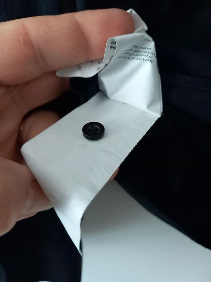 Chemise noire - photo numéro 6