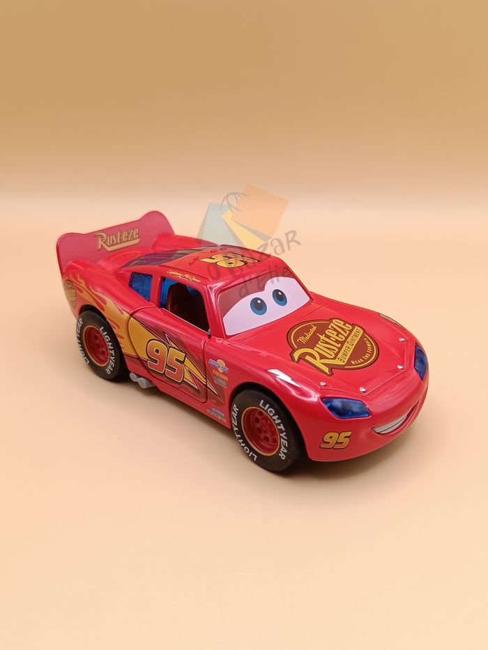 Voiture Cars Flash McQueen - photo numéro 5