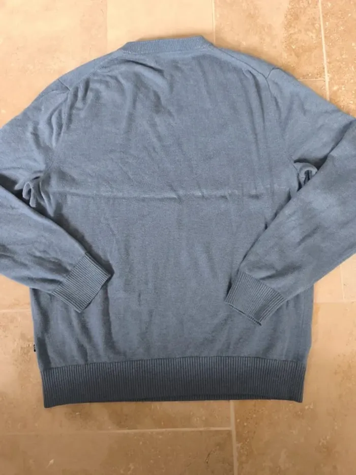 Pull col V homme Nautica bleu clair M excellent état - photo numéro 10